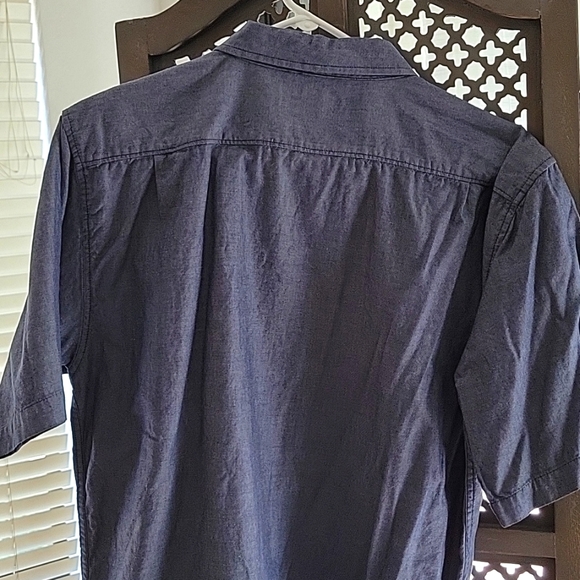 Ezekiel short sleeve button up, blue, size L - Picture 6 of 6
